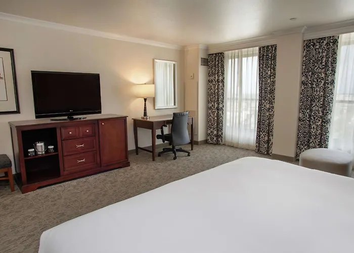 President Abraham Lincoln - A Doubletree By Hilton Hotel 4*